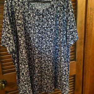 Floral Navy and White Floral Top